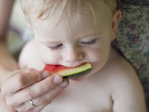 Haz que cada bocado cuente para el crecimiento y desarrollo saludables del bebé Haz que cada bocado cuente para el crecimiento y desarrollo saludables del bebé