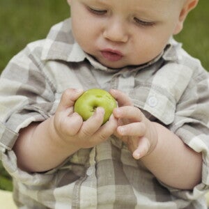 La nutrición de tu niño pequeño de los 12 a los 24 meses