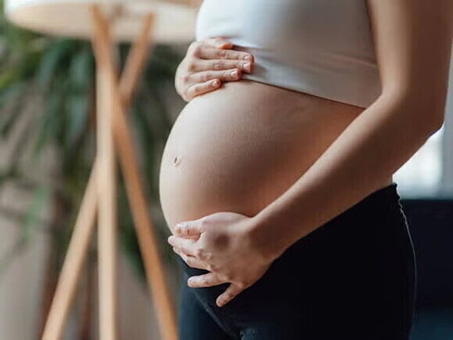 Qué es el flujo de embarazo mujer con flujo de embarazo
