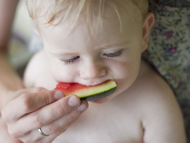 Haz que cada bocado cuente para el crecimiento y desarrollo saludables del bebé Haz que cada bocado cuente para el crecimiento y desarrollo saludables del bebé