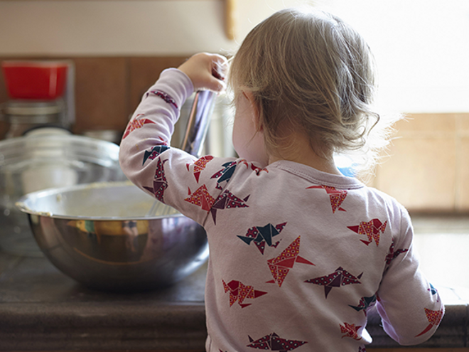 Cómo involucrar al niño en el proceso de compra y preparación de alimentos Cómo involucrar al niño en el proceso de compra y preparación de alimentos